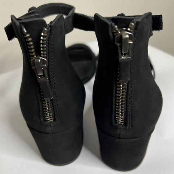 Eileen Fisher Jazzy Block Heel Sandal (Women) Size 9 - Picture 4 of 8